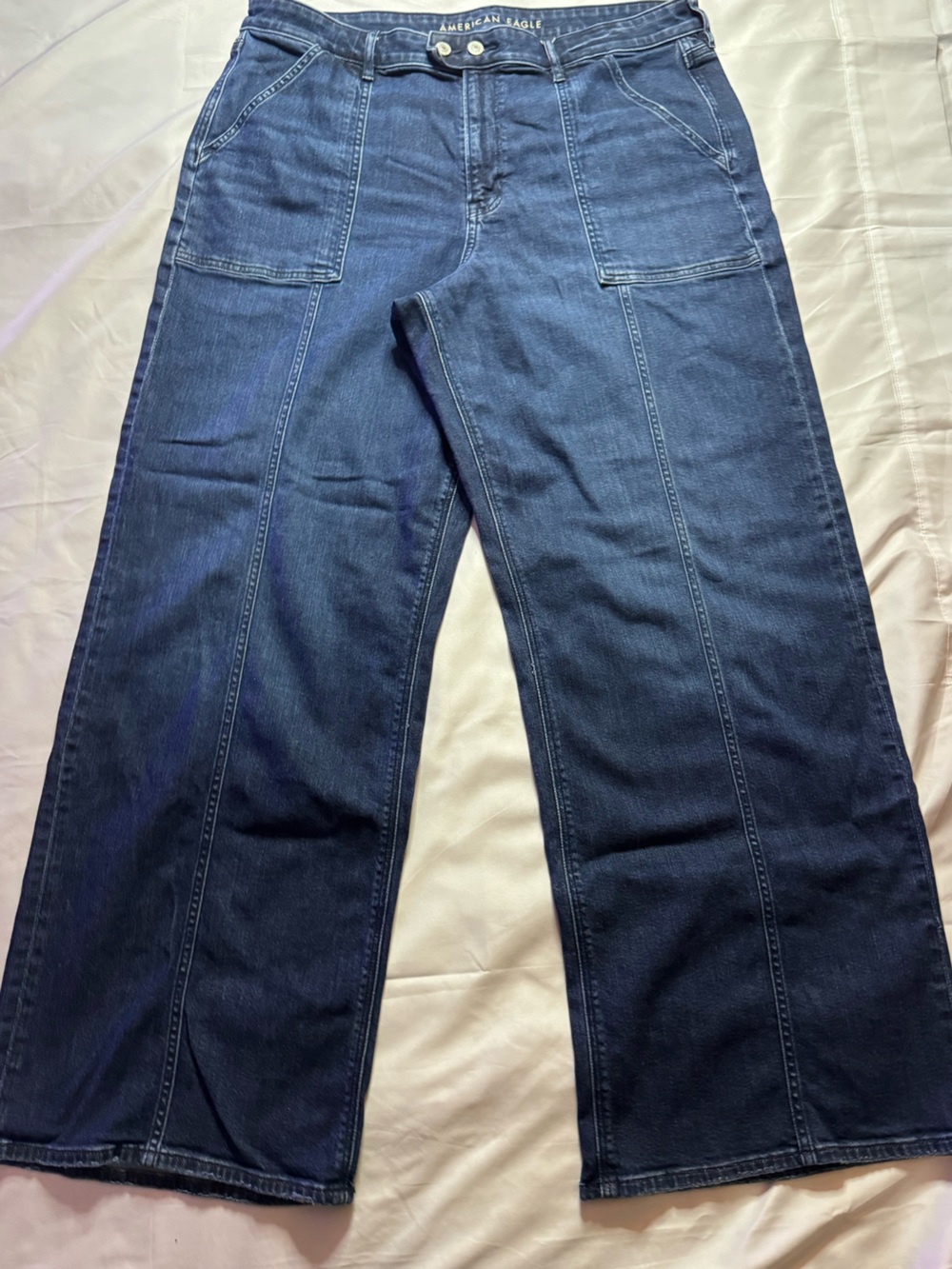 American Eagle Outfitters Woman’s Baggy wide leg Jeans in Dark Blue